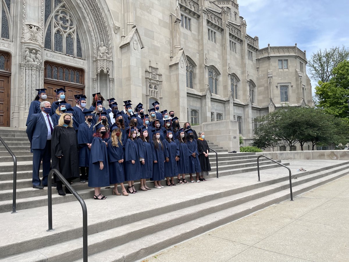TheISIND's tweet photo. Today was the culmination of years of hard work and dedication for our seniors and their families. Congratulations, Class of 2021! We're excited to see the ways you will change the world. Remember, you are forever #OneISI! https://t.co/qRtUAtyzuq