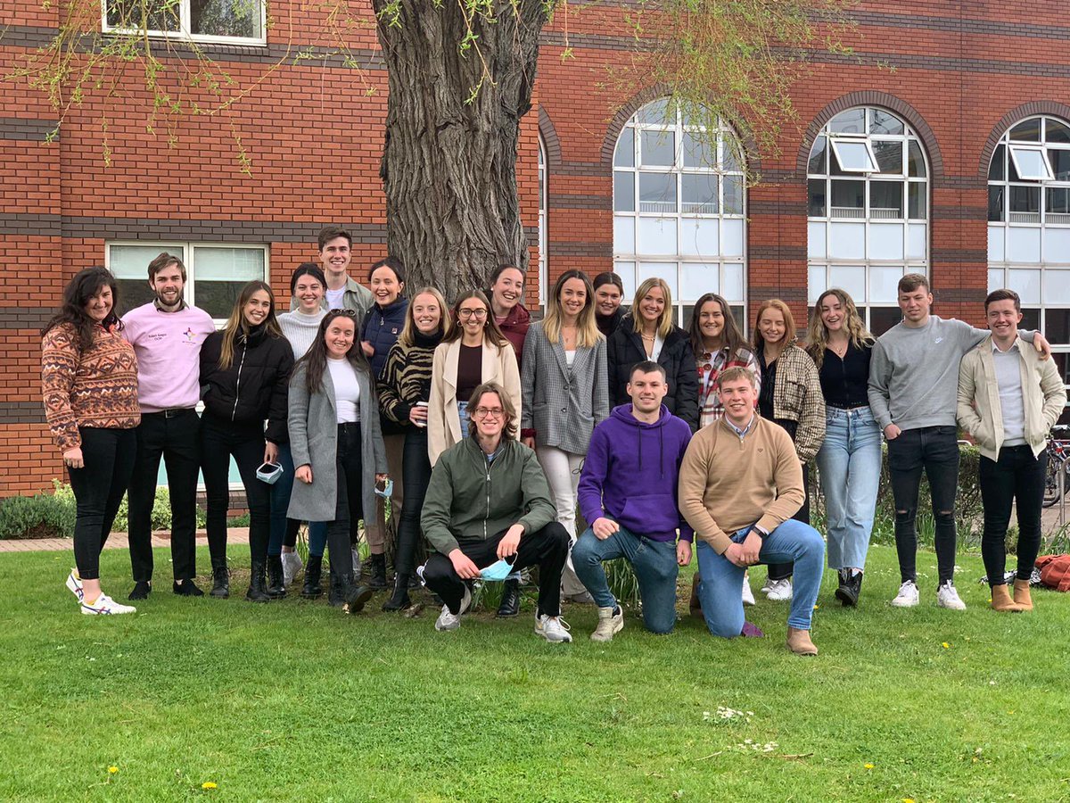 izzyslater11's tweet photo. What an amazing four years it has been with @PtTcd!! 📚 🥳

I feel so lucky to have shared my college experience with such amazing people who will be friends for life♥️ https://t.co/VGcvap9wHt