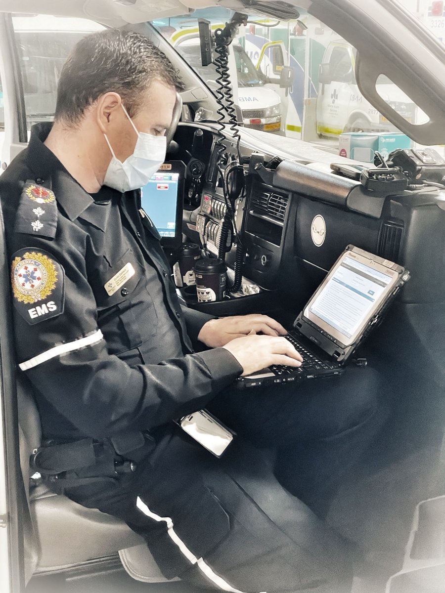 EHS_Alberta's tweet photo. Thank you for celebrating National Paramedic Services Week with us! #FacesOfTheFrontline #yourEMS #NationalParamedicServicesWeek https://t.co/abPSt5rI0X