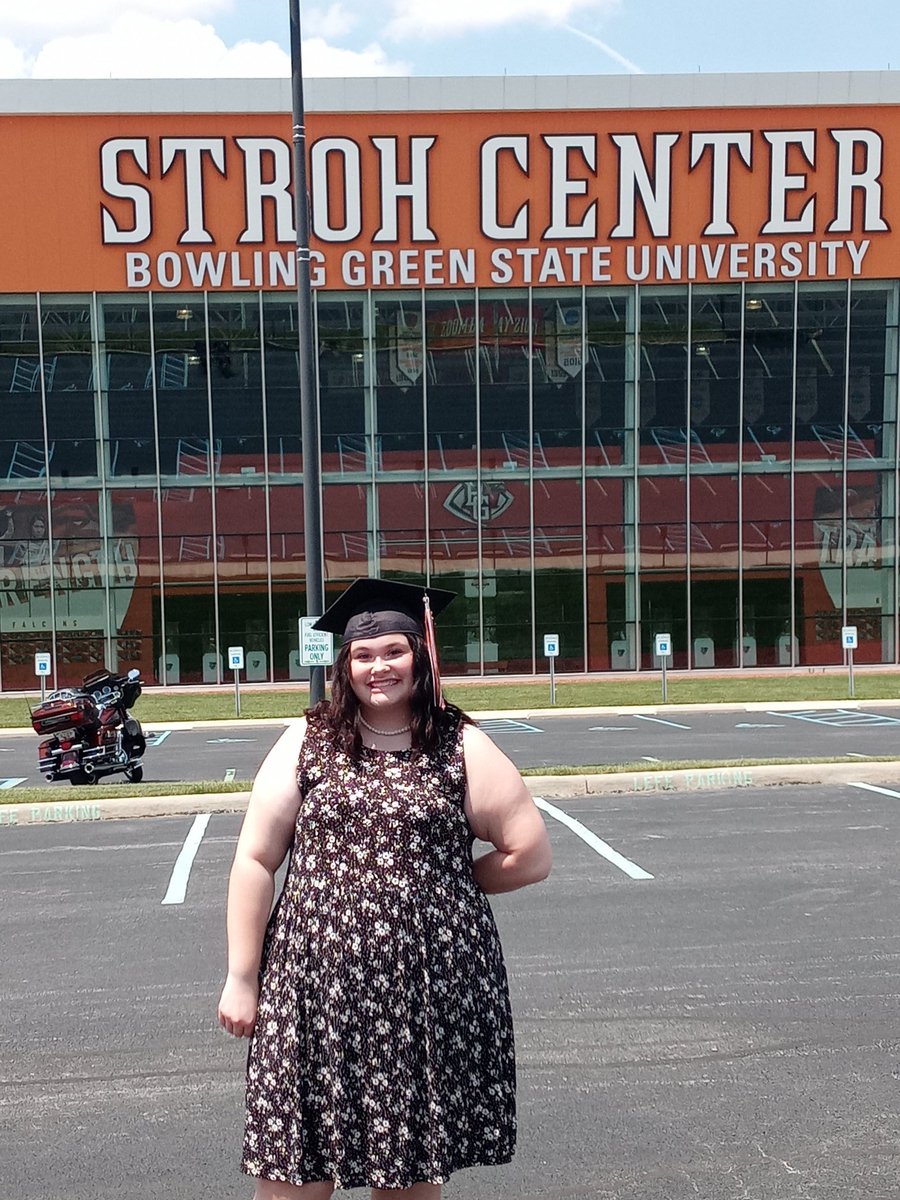 j_ntreen's tweet photo. Graduation day! So proud of this girl. Thank you Otsego, now onto BGSU! Let the next chapter begin. #Classof2021 #Otsego2021 #oneheartbeat https://t.co/AtqwHb0LjK