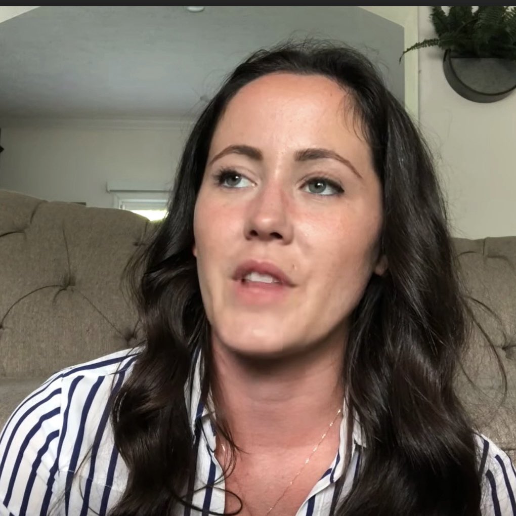 We don’t talk enough about how much Jenelle Evans looks like Diane Downs. #badmomssquad https://t.co/9UwywnPgsN