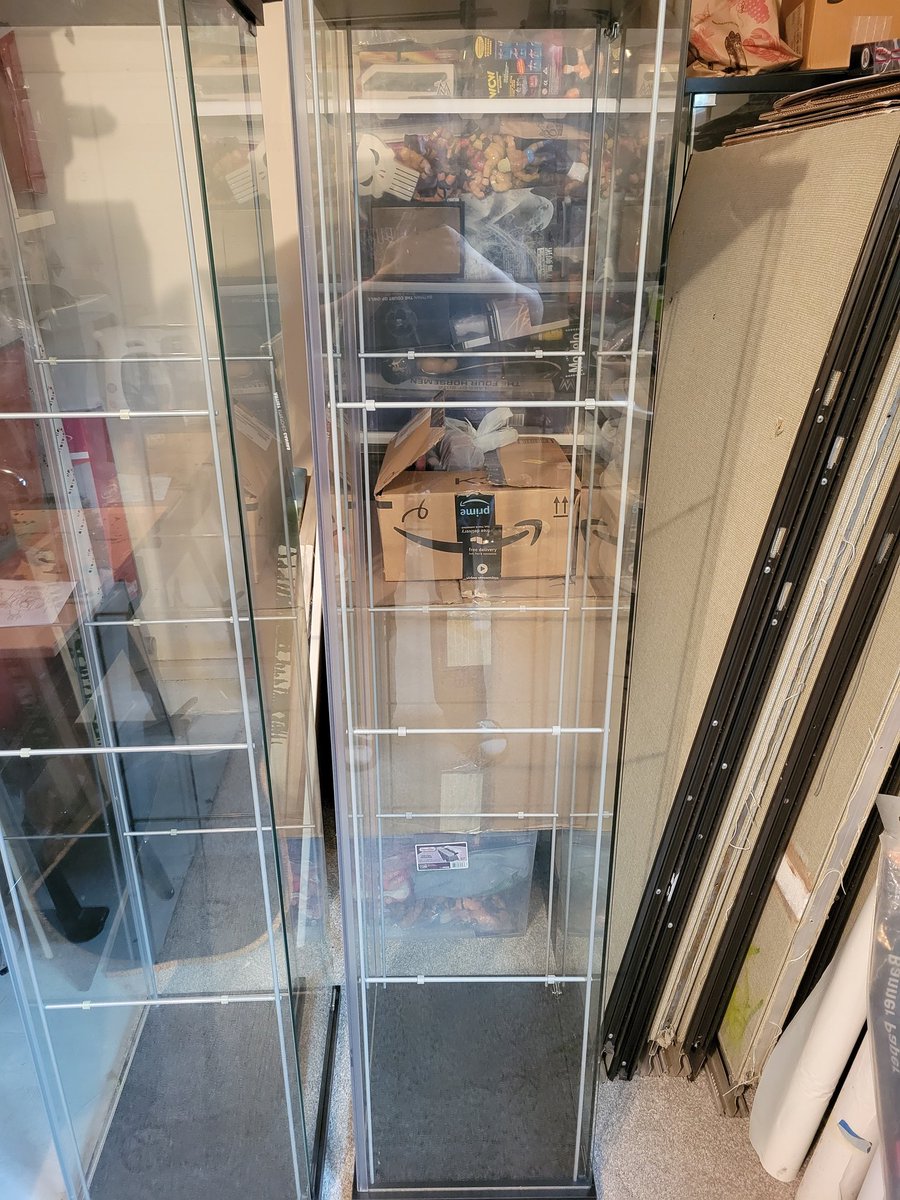 Hank503's tweet photo. Garage sale pick ups this weekend! $20 detolf and random $2 a piece bin!!! #figlife #BootlegClub #legwork #BudgetCollecting @FullyPoseable @doingthefavor https://t.co/YFdxPQwgZO