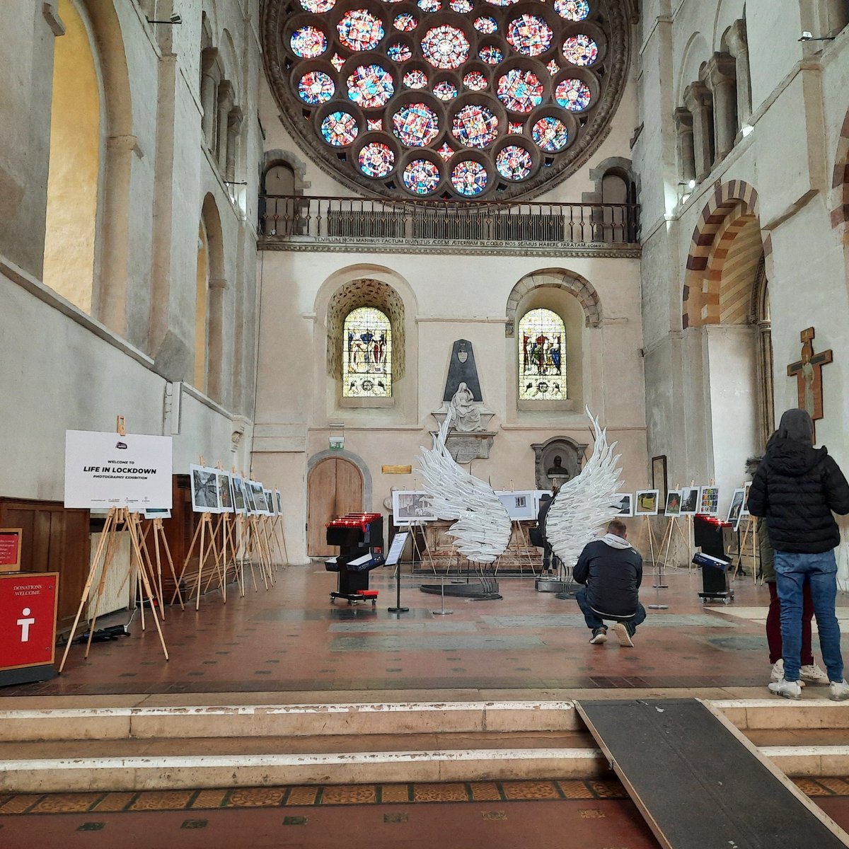 DocOz100's tweet photo. Had a lovely afternoon pottering round the 24in24 lockdown photography exhibition @StAlbansCath so glad @StAlbansFF and @mattbigg organised this during lockdown, we had great fun taking part! (And my photo made the cut!!) https://t.co/zIj2optvPZ