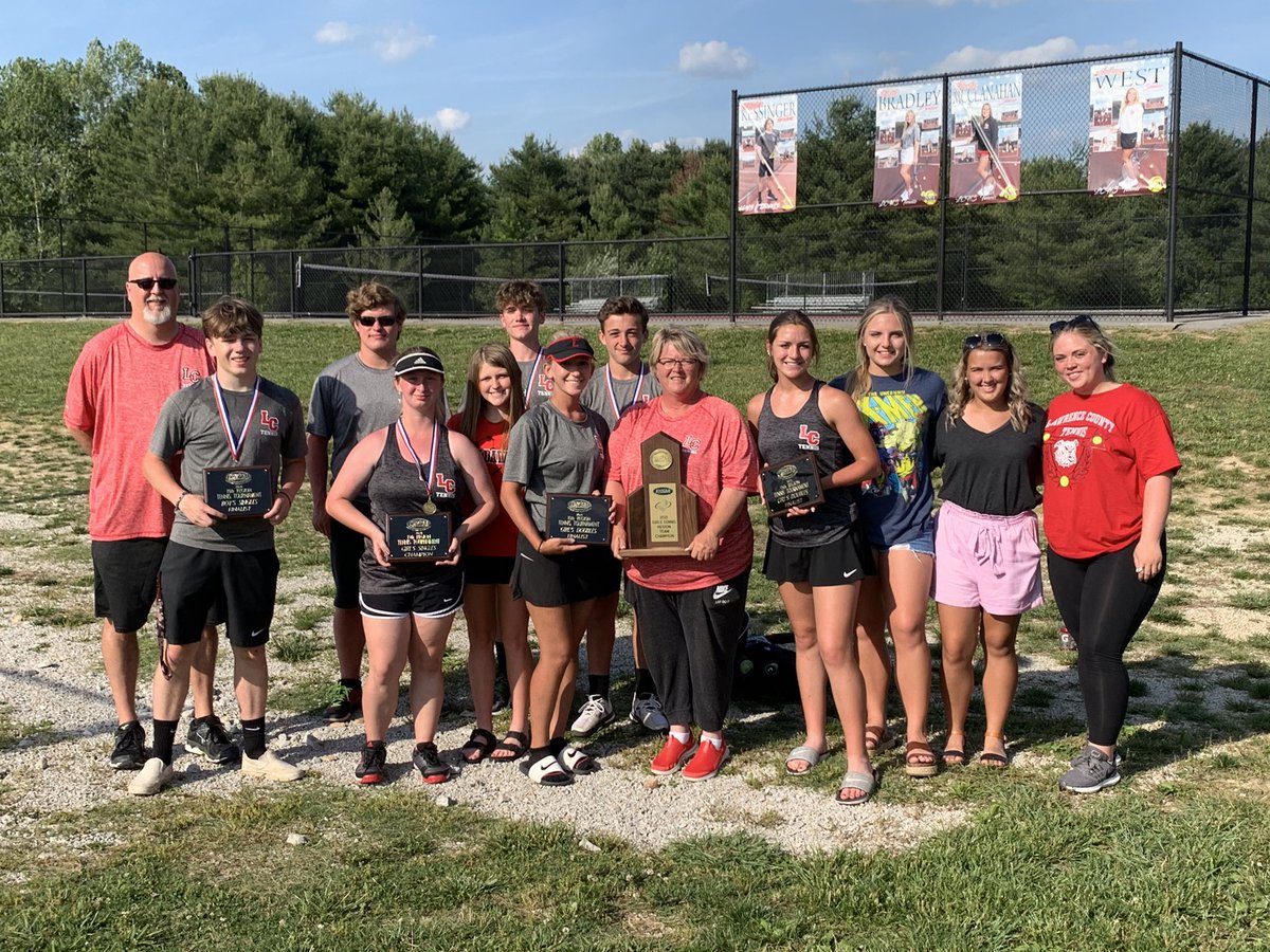 All_in_LC's tweet photo. Great week for @tennis_lchs!  Next stop- STATE.  #AllinLC https://t.co/8wOtyDLIyU