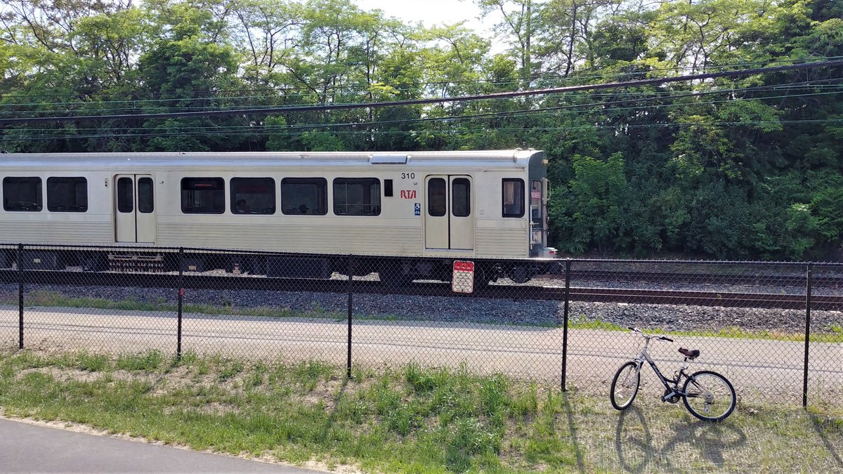 joeschwarten's tweet photo. I finally went over to the #RedLineGreenway. https://t.co/L4RrDZps5T