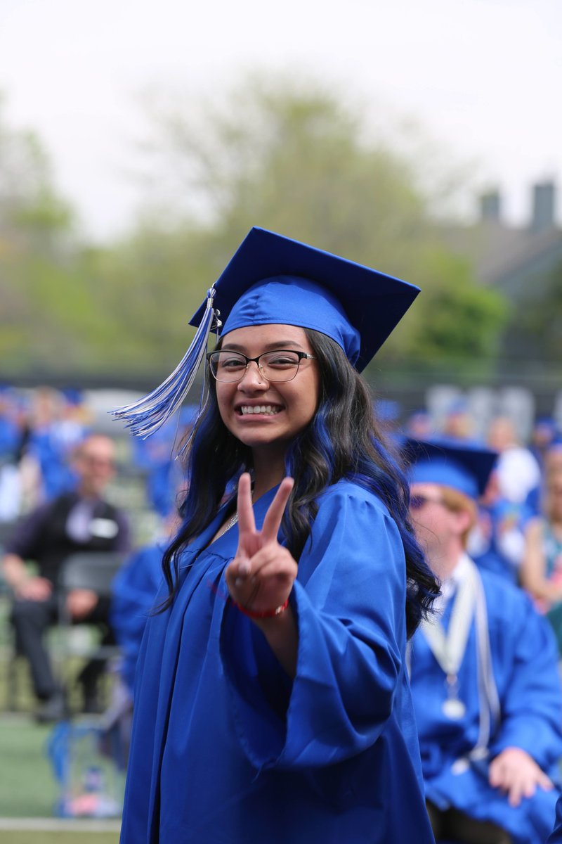 PoudreSchools's tweet photo. Congrats to all of our graduates over the last week!  👏👏👏

#PSDproud #PSDgrads #PSDconnected https://t.co/CiprozA6KS