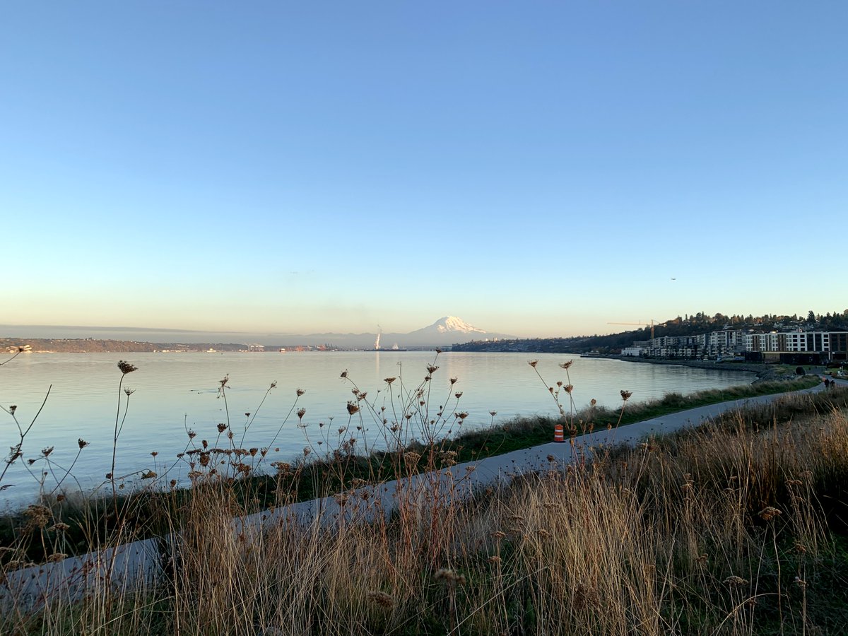 Of all the paths you take in life, make sure a few lead to sunsets and mountain views. #rainierwatch #dunepeninsula #tacoma