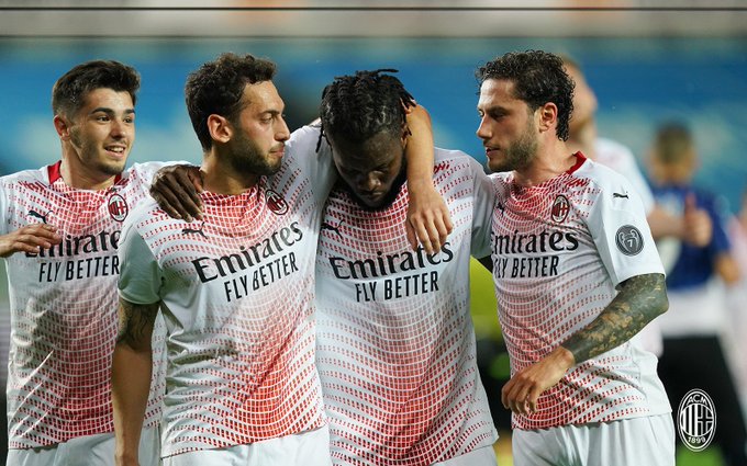 فرانك كيسي لاعب ميلان
