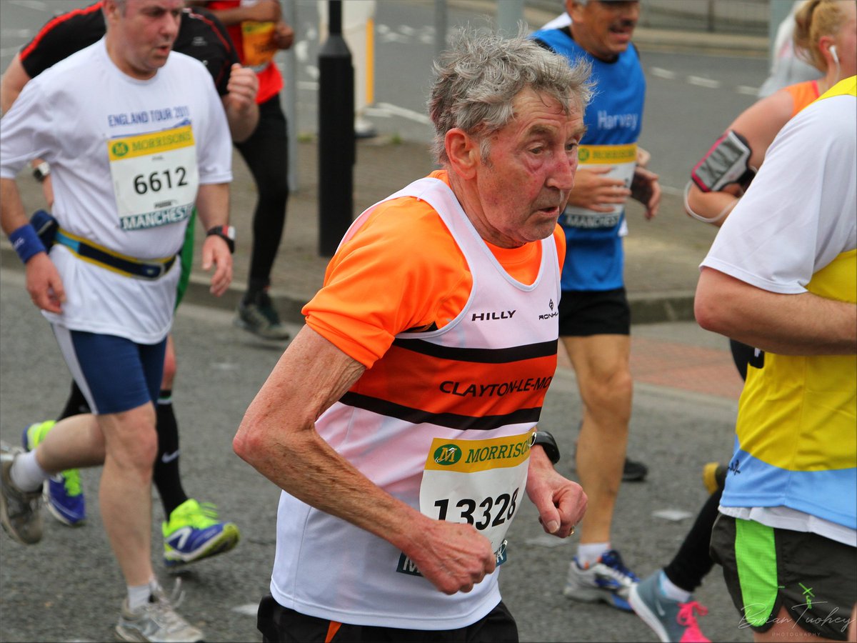 2eimages's tweet photo. Saddened to hear of the passing of running legend Ron Hill MBE today. I first met him at the Tour of Tameside in the 90s. Here are some pics from 2014-16, We Love Manchester 10k, Gt Mcr Run, Rivington Pike Race. RIP #RonHill https://t.co/6kOUAj3Gm3