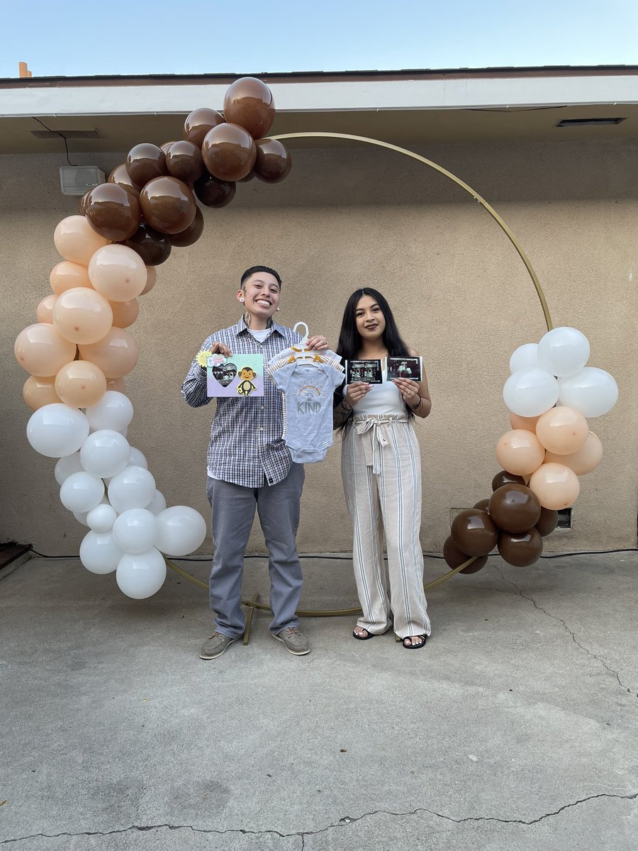 staygoldkiddd's tweet photo. My primas are expecting! 🤗 Can’t wait to meet baby nugget 🥰💕 #TeamTwoMoms https://t.co/RfJ0fW7tT0