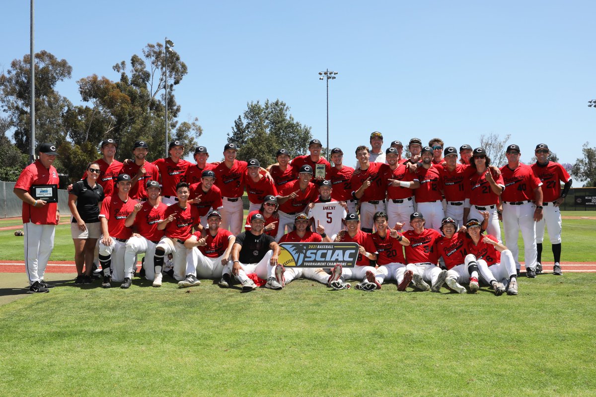 ChapmanSports's tweet photo. The defending champs are back! @d3baseball https://t.co/RDaPijH91W