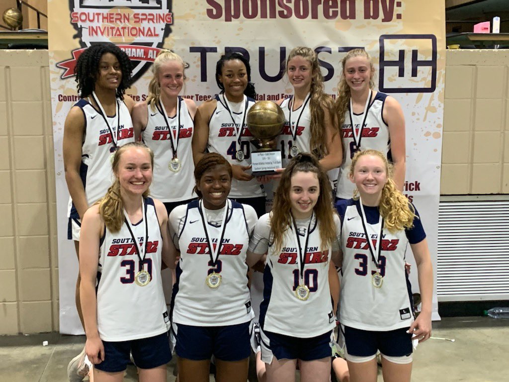 Starz23Harrison's tweet photo. @Starz23Harrison goes undefeated this weekend in the #southernspringinvitational and wins the 10th grade girls championship. Great weekend for these ladies. Go Starz! @ALSoStarz https://t.co/rSKrM8AZdn