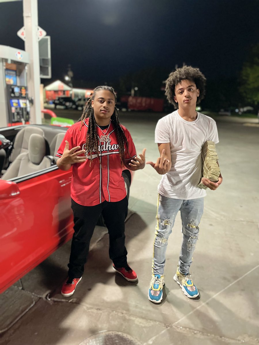 OGBinko's tweet photo. Iโm posted in every city I got big nuts #NewDeathRow https://t.co/hY68TBvjmw