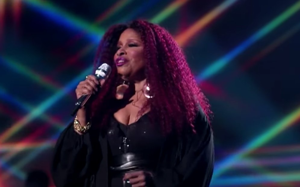 AI_FanPage's tweet photo. @ChakaKhan performs “Sweet Thing,” “I’m Every Woman” and “Ain’t Nobody” with @deshawngmusic, @GraceKinstler, @thecaseybishop, @casscoleman and @itsalyssawray See it at: https://t.co/rZUsdAT7Br https://t.co/1g1SnLwYBC