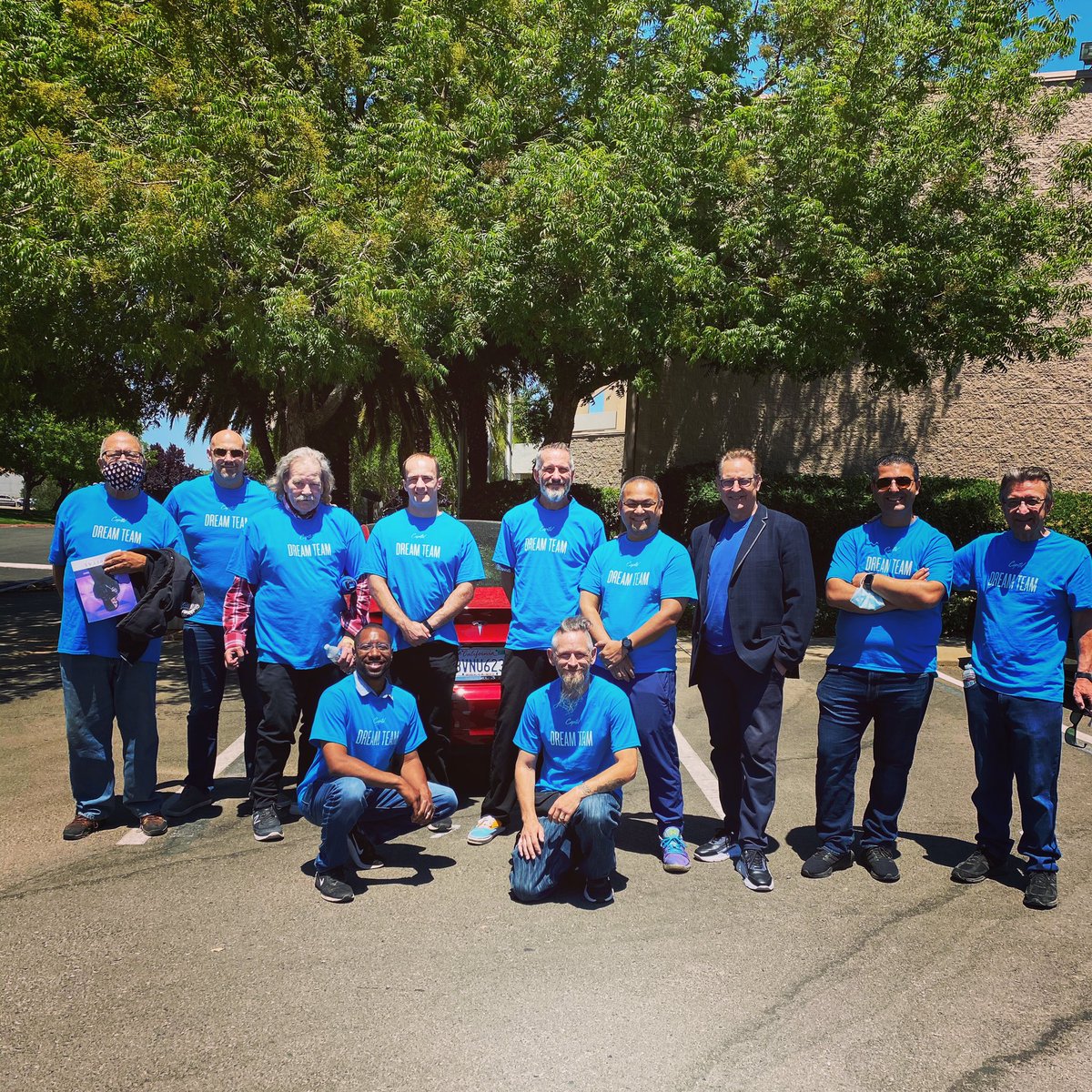 CapitalOnline's tweet photo. Jesus made it clear that it’s not always going to be easy to follow Him. His kingdom is upside down. The first become last. The greatest are those who serve! Our Men’s crew had another impactful day serving the homeless in our neighborhood. https://t.co/x21MJrIe6W