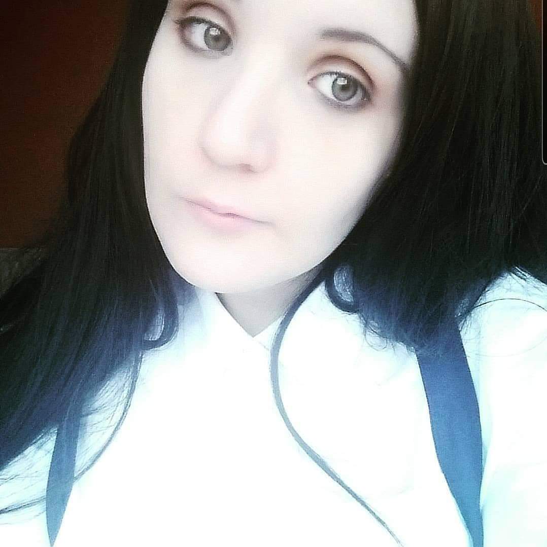KokeshiMoon's tweet photo. Old cosplay of mine... Jennifer from Clock Tower. ❤ #clocktowerthefirstfear #cosplay #clocktower https://t.co/IMDzqjHYUa