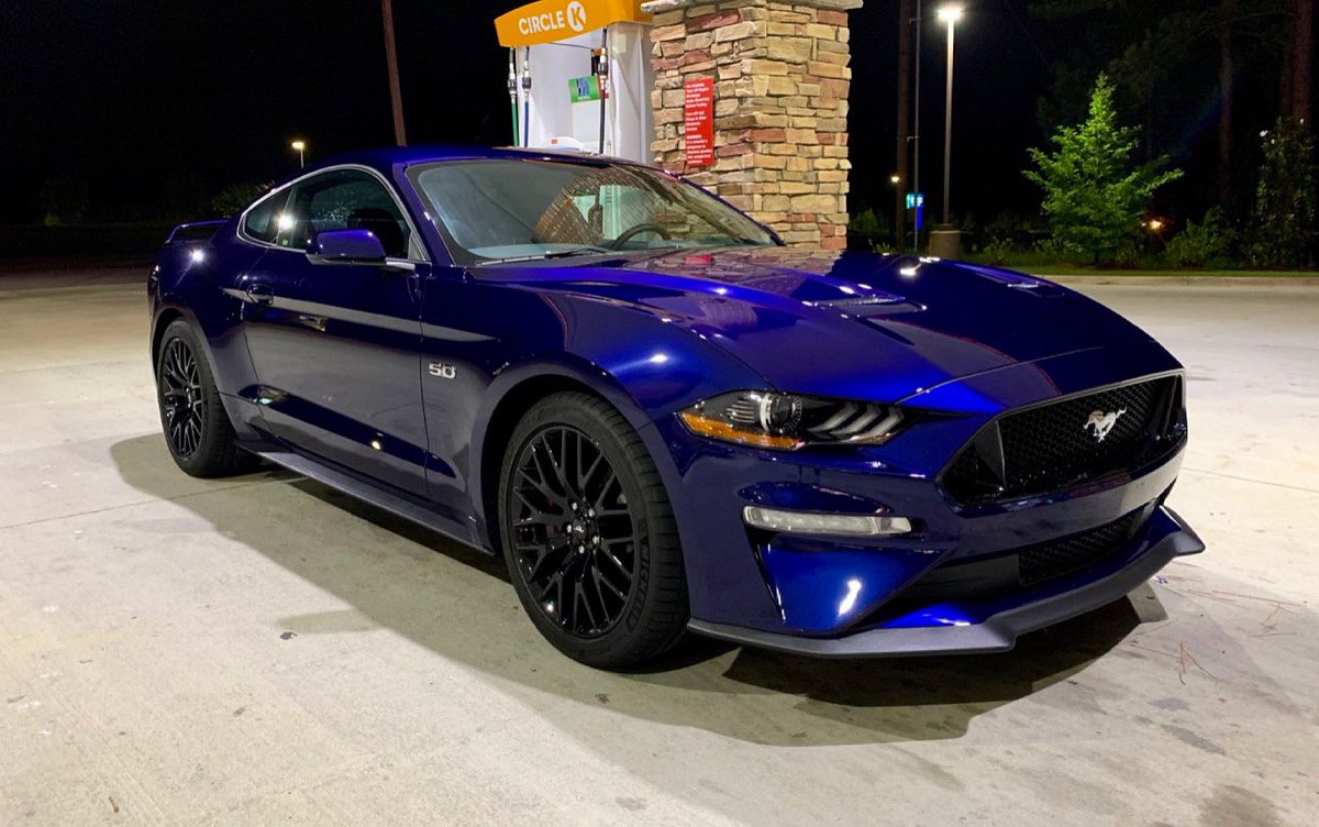 Fresh_gabriel14's tweet image. Got the new 10 speed with performance pack off the lot 3 weeks ago💯 all this hard work and dedication really pays off💰😎 #10r80gt #mustanggtpremium #performancepack #brembo #americanmuscle #coyote #355gears #fullyloaded