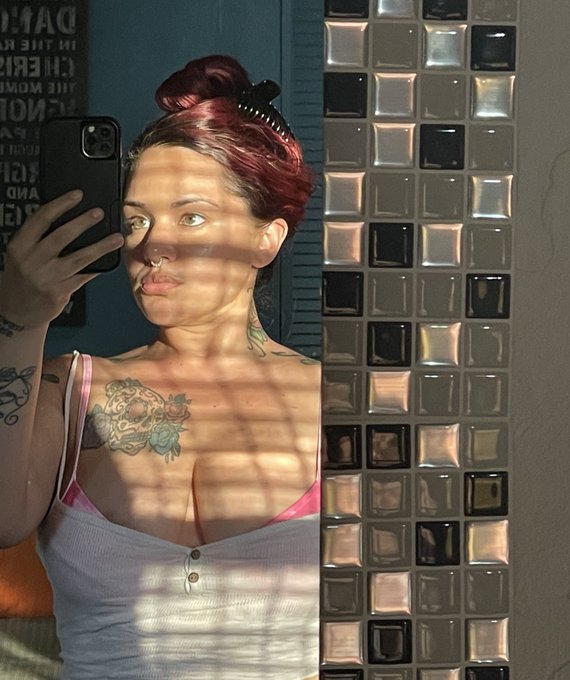 Golden hour ☀️ https://t.co/prV5wK5EIh