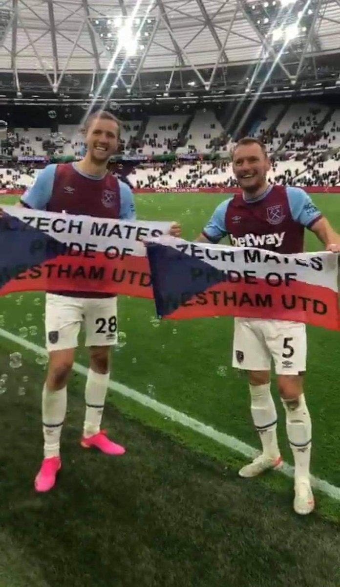 islasfight's tweet photo. What a difference these 2 have made this season @Coufi5 & @tomassoucek28 ๐จ๐ฟ โ๏ธ All we need now is #AbdullahSima ๐จ๐ฟโ๏ธ #CzechMates #WestHamInitedFamily #Teamisla https://t.co/4nfd0ONnfc