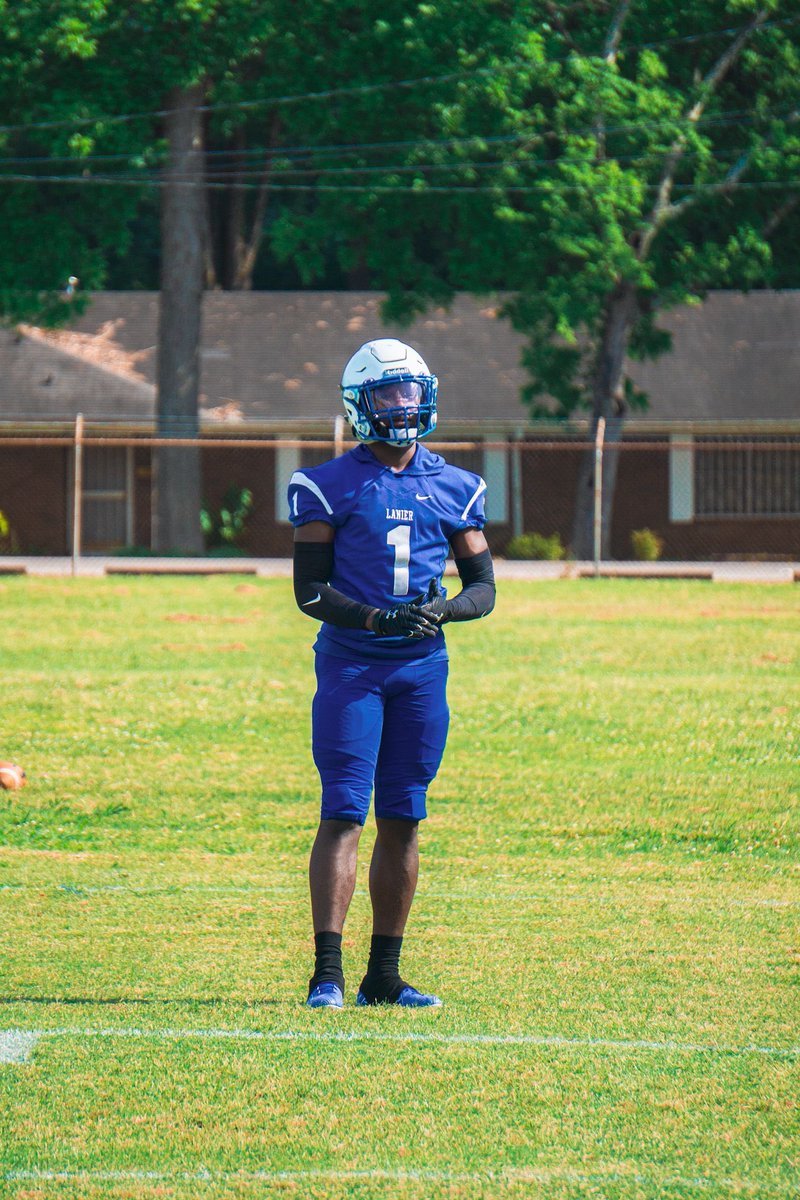 Who harder than me 🆑🏈