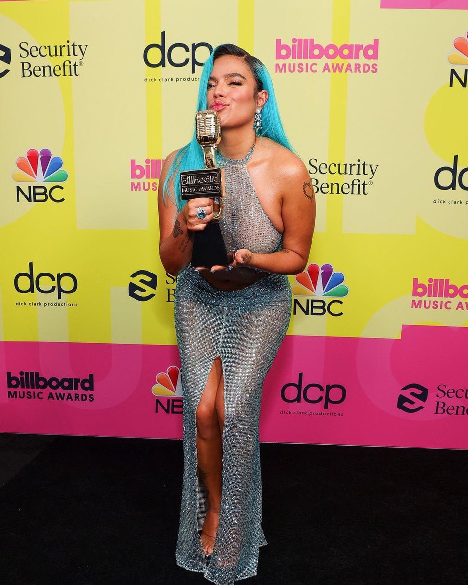 UMG's tweet photo. A QUEEN 👑 Congratulations to @karolg on bringing home the award for Top Female Latin Artist! #BBMAs https://t.co/ZY8ISamPSb