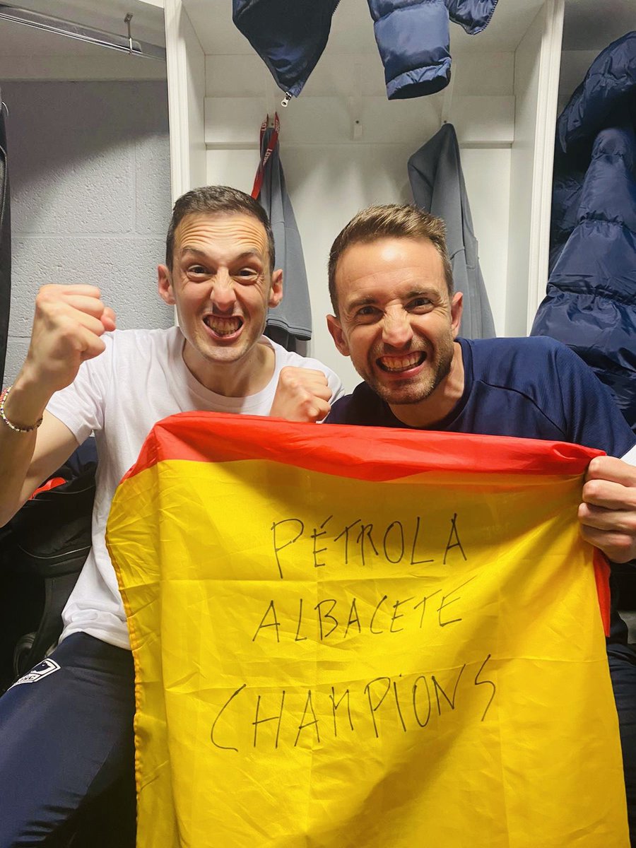 APiernas's tweet photo. Somos campeones de Francia! Increíble!!!Gracias @pf_gomez por darme la oportunidad de vivir algo así #albacetepower 🚀 @losclive https://t.co/7RGr2AH2gt