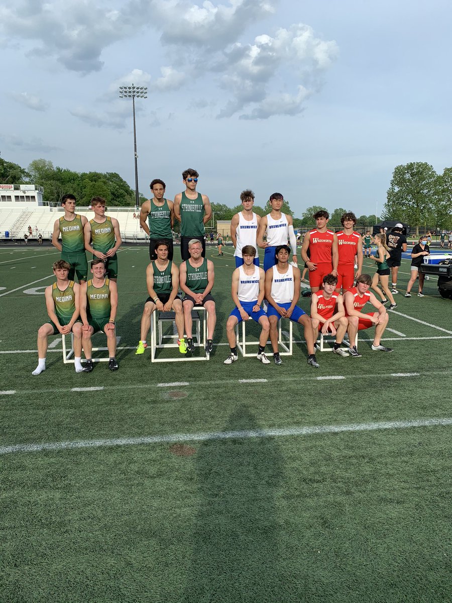 WHSMensTrack's tweet image. Congratulations to Anthony Cirino, Adam Quinn, and Dean Reddish for finishing fourth in the 4 x 200 relay and advancing to the Amherst Regional.  #TFFL @anthcirino @DeanReddish
