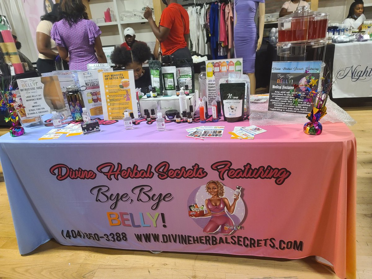 builders_divine's tweet photo. Let's get #SNATCHED! 2 days left to put your orders in for a Love box & receive a 3Day/2Night #SNATCHCATION certificate! Whatcha waiting for π€? Text or DM π²me today.
#DivineHerbalSecrets
#ByeByeBelly
#TotalBodyHealth #NoFadDiets #JoinTheTeam
#Retweet2Win https://t.co/M4y7Fnie1X