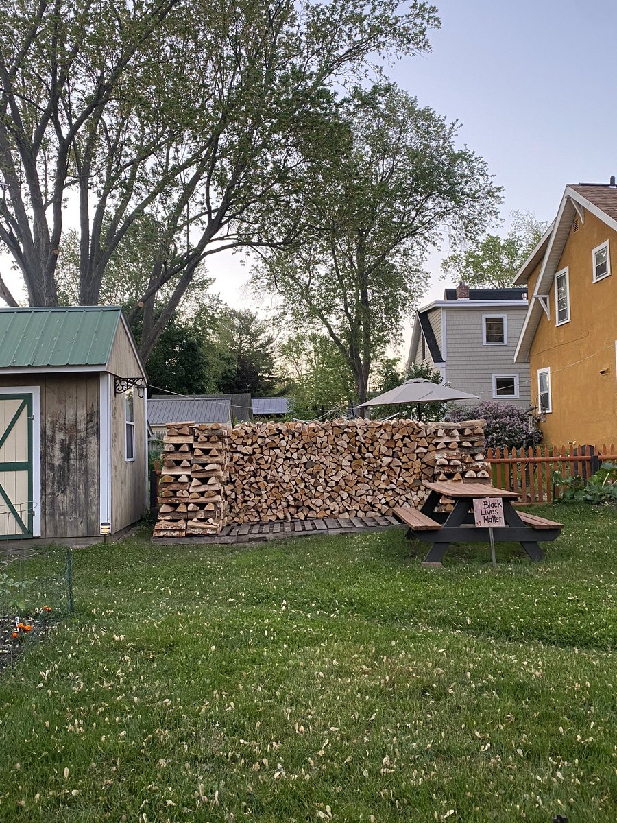 PileRate's tweet image. Burlington, VT

2020 woodpile 

2021 woodpile 

Remarkable consistency 

10/10