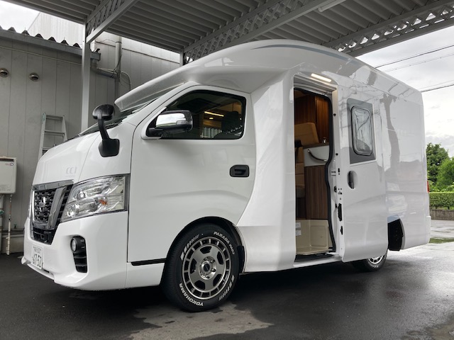Vantech_jp's tweet photo. CC1アストラーレお披露目中！
5月22日〜5月30日までバンテック愛知でジルノーブル新デザインと共に展示しております！

詳しくはバンテック愛知スタッフブログにて
→https://t.co/b72LG0LhGt

#キャンピングカー
#新型
#ASTRARECC1
#ZiLNOBLE
#期間限定 https://t.co/ca1a2EFISx