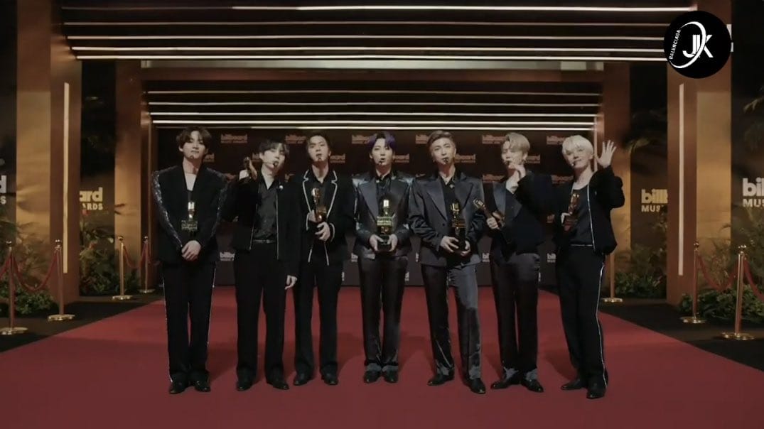 CholaPai513's tweet photo. decir que estoy orgullosa de ellos es poco 😭😭😭😭
#BillboardTNT  #BBMAs #BTS    @BTS_twt #ARMY https://t.co/tZwBuPNgxP