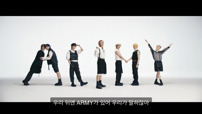 wwkdwns9's tweet photo. 빨리 보고싶은 소년단💛💜

#BillboardTNT @BTS_twt https://t.co/1zvPS38EAf