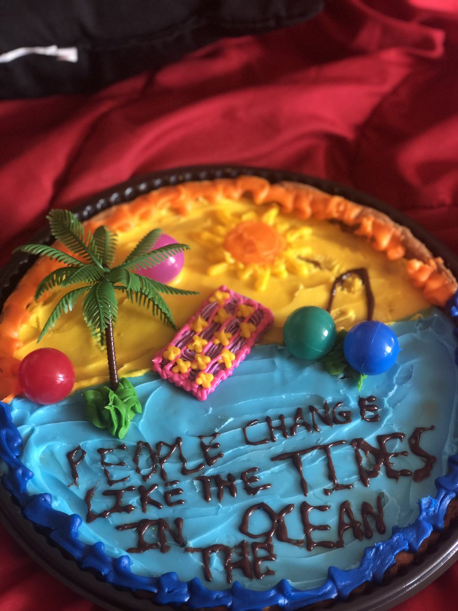 amyyduncann's tweet photo. I did a thing with a cookie cake... @dreamwastaken https://t.co/P4vZfXamZW