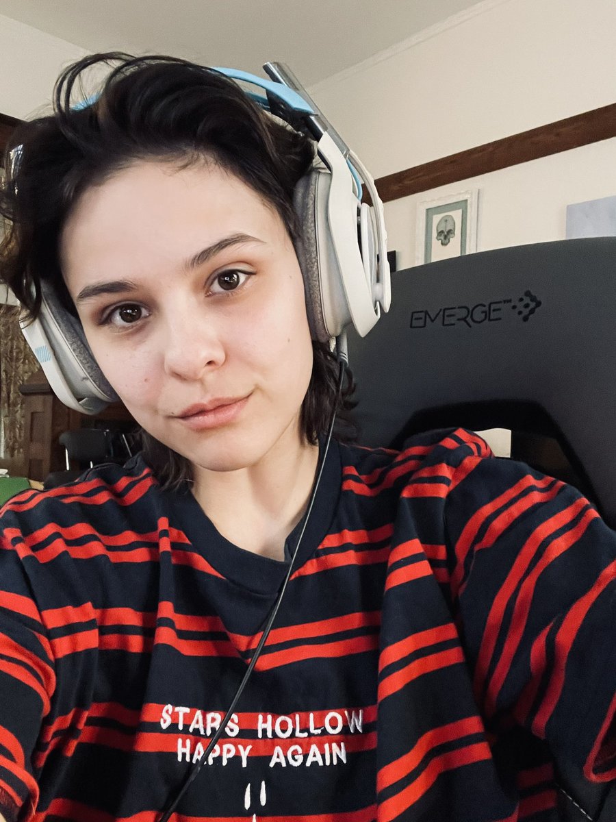 That_Humann's tweet image. I fckn love this shirt