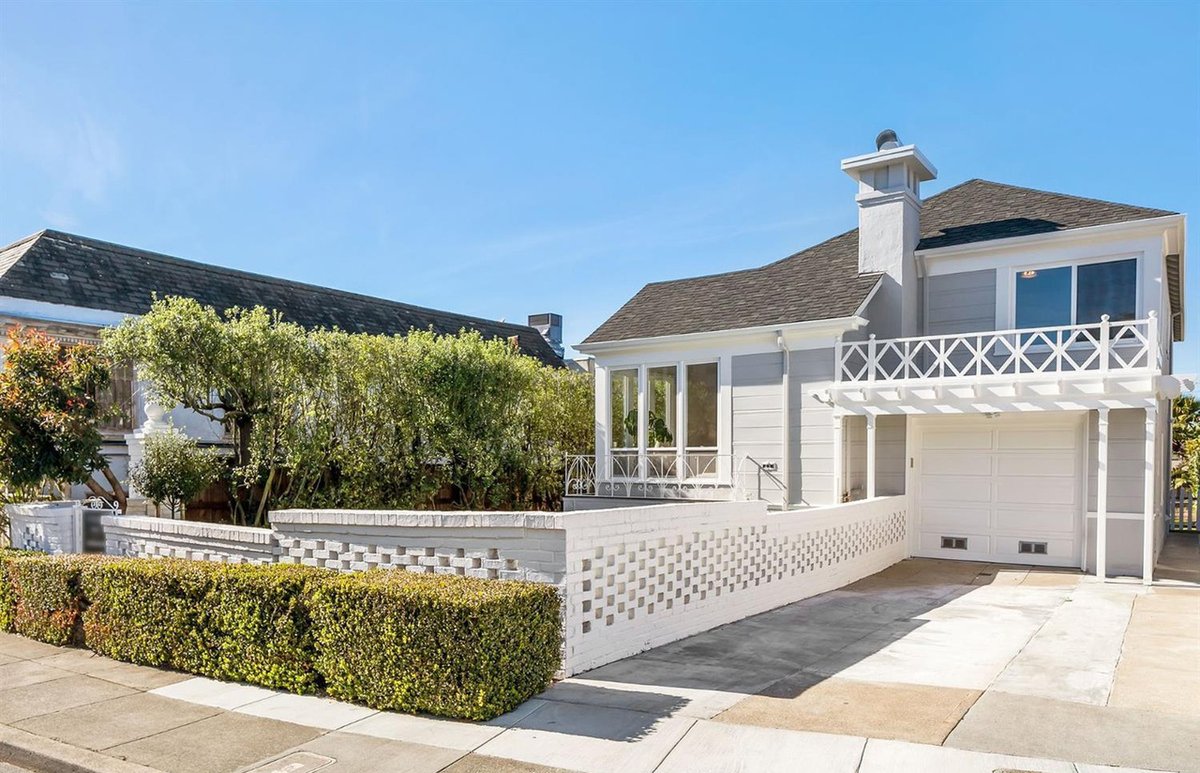 _UberRealEstate's tweet photo. Rate this house 1-10
#uber #uberrealestate #uberbnb #travel #tourism #vacation #realestate #realtor #broker #property #rentals #rentalproperty #bnb #homesweethome #rooms #experiences #traveller #travelguide #airbnb #airbnbhost #airbnbguest #vrbo #booking #oyo https://t.co/AZRV1inyrM