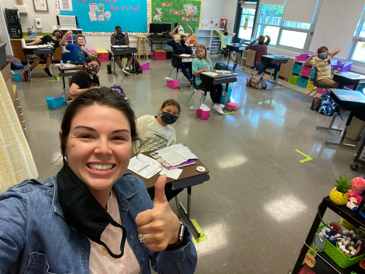 MsWeiter's tweet photo. While at #ragnartrailky this photo came through just before midnight while I was out on the #redloop! It was THE BEST pick me up ever! Thanks @MrsStevensonGH for the smile! #ilovemykids #ilovemyjob #ilovemyschool https://t.co/VnJnvMo938
