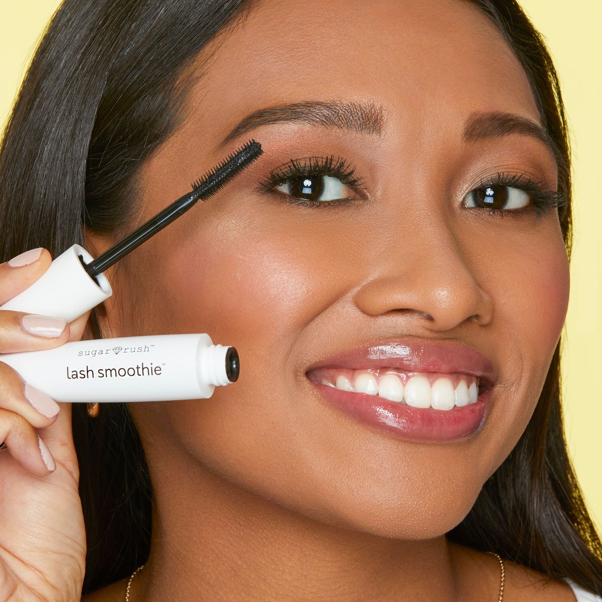 tartecosmetics's tweet photo. Feed your lashes the good stuff with our sugar rush lash smoothie volumizing hemp mascara 🥑 This lash treatment + mascara in 1 is formulated with our green queen™ complex to volumize, curl &amp; nourish. @ultabeauty #crueltyfree #sugarrush #sugarsquad https://t.co/0zVGgquxgX