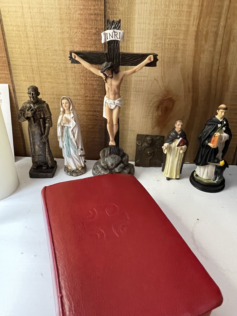 Sisellenlee's tweet photo. I will see you next year, LoH Vol II! #timetochange #breviaryview https://t.co/J4HkXQCI0R
