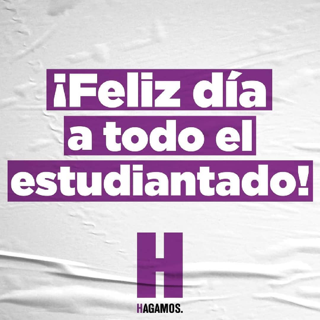YanuariadeA's tweet photo. Feliz día a mis estudiantes!
📚💜
Me consta que su esfuerzo y dedicación a sido significativo y prospero en estos tiempos de trabajo a distancia.
📖💫
Gracias porque en conjunto hacemos de cada aprendizaje un desarrollo integral. 
🔛💜 https://t.co/VC14M1Mj9d