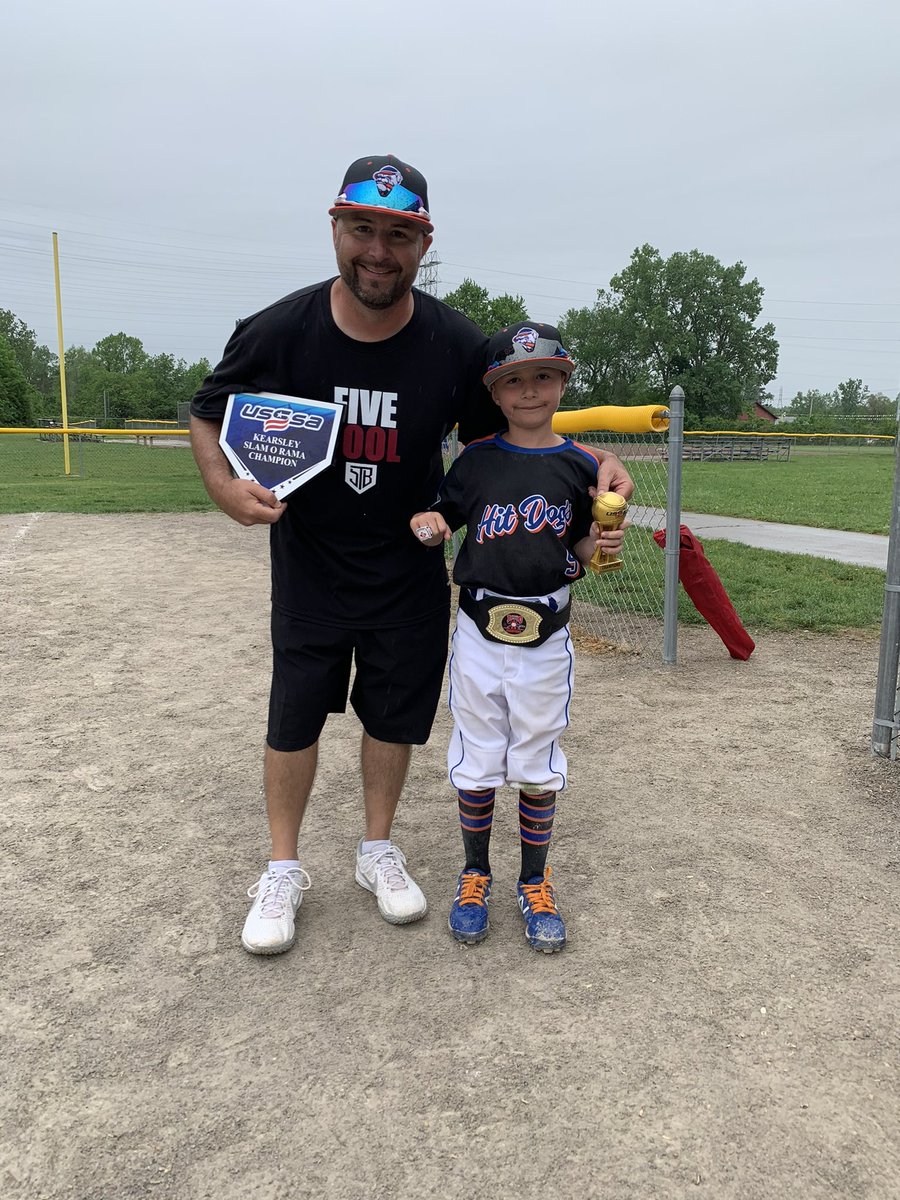 Dogs8U's tweet photo. Champs...again! https://t.co/tJ8XdrK3sd