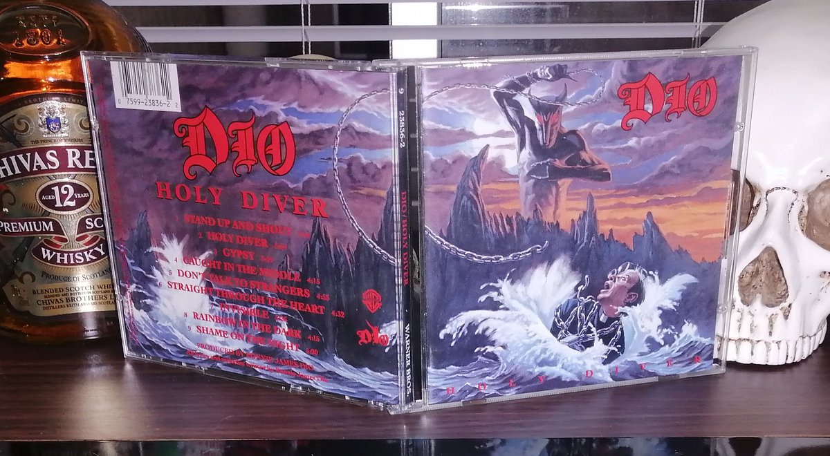 Mayo 23, 1983 #Dio 🇺🇲 lanza su álbum 'Holy Diver' Grabado en #SoundCity, Masterizado en  #SterlingSound por George Marino, Ing por Angelo Arcuri, Producido por Ronnie James Dio
#UnDiaComoHoyEnelMetal
#HeavyMetal #HolyDiver