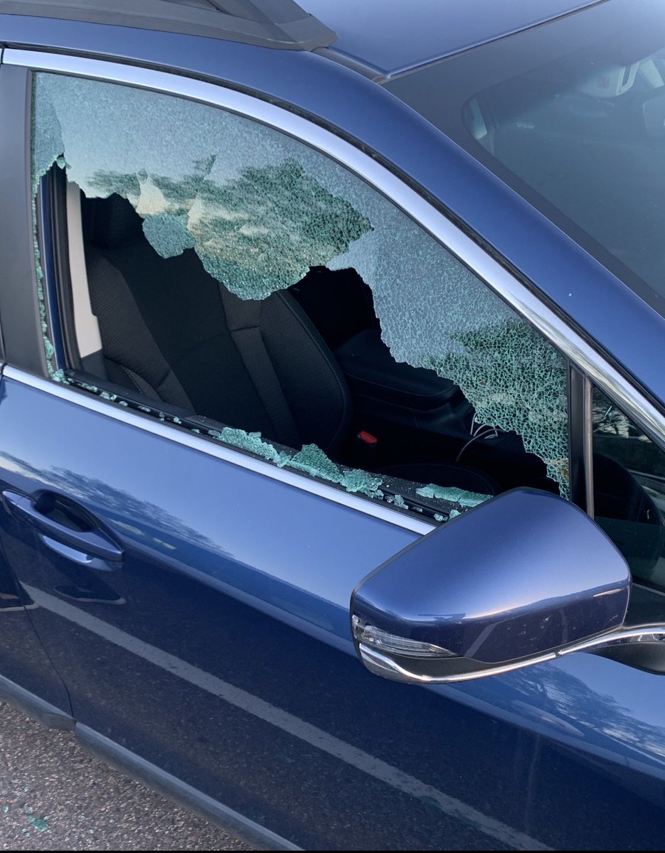 MorrisonPolice's tweet photo. 3 vehicle trespasses at Mount Falcon Park between 6 and 7 pm this evening. 

Please do not leave any thing of value while you are away. Leave it all at home. 

If you see suspicious persons hanging out or sitting in their car (not hiking), call @jeffcosheriffco non-emergency line https://t.co/gUmz8fdJQK