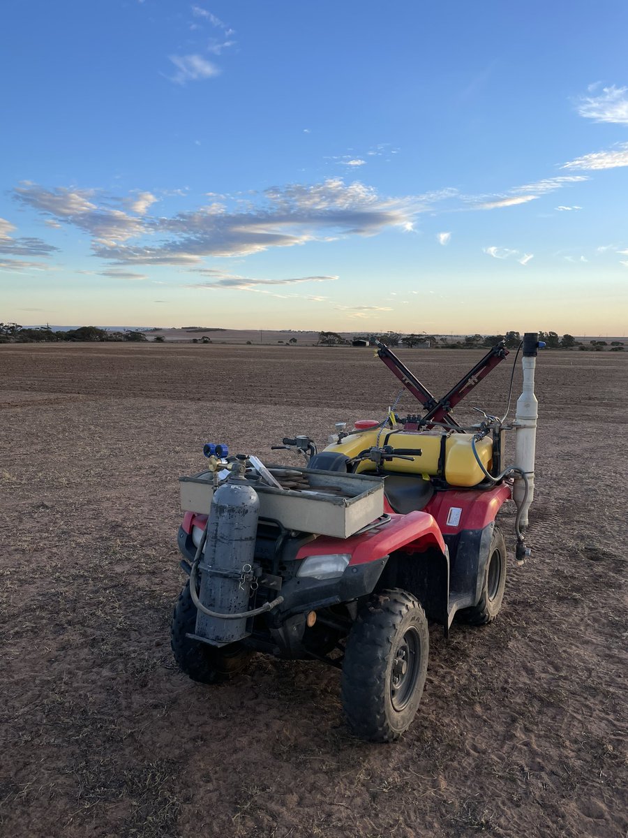 Giles Kearsley tweet media