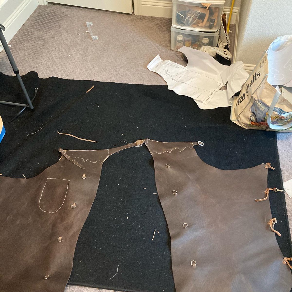 PaytonHerman2's tweet photo. Pair of bat wing leggins I finished the other day #FlippingP https://t.co/iyf6P332yW