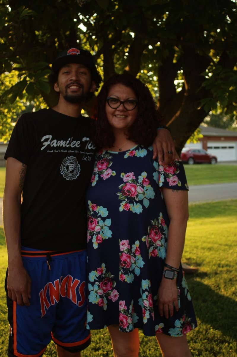 JordanKYRealtor's tweet photo. Mom turned 48 today, I’m grateful and thankful to be able to be in position to handle and do the things I can for her and my Familee.
Cooking her a meal in the comfort of my home alongside my wife is the real joys of life for me these days.
Looking great, for 48! #JackiesSon https://t.co/SlwzTWAGz0