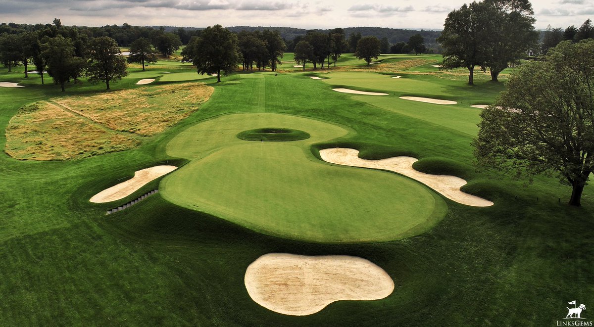 LinksGems's tweet photo. By request, a few panoramics from Essex County Country Club. Around here, it’s well known that ECCC has one of the finest back nines in the golf-rich state of New Jersey, but I’ve always thought the front side of this Tillinghast/Raynor hybrid was markedly underrated. https://t.co/DsARwOm58T