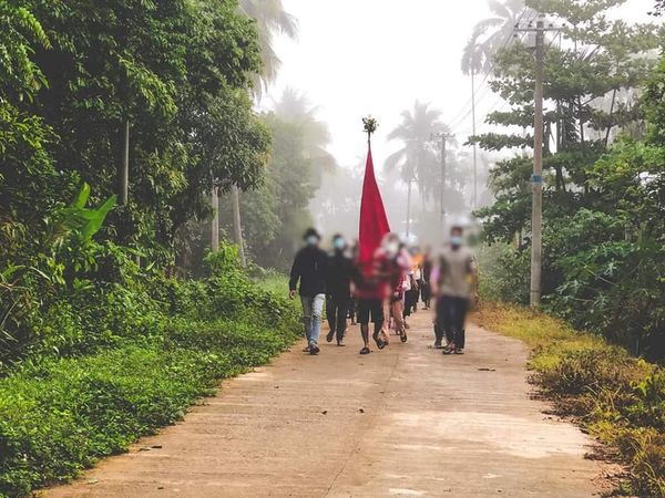 TostevinM's tweet photo. From Myanmar's big cities to small villages, another day of protest against military rule #WhatsHappeningInMyanmar https://t.co/rzxKkKsHxh