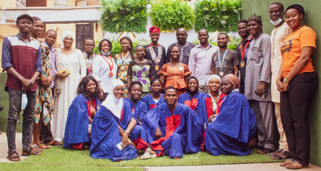 racisolo69's tweet photo. Vocational Graduation project .
A life with a skill is a life with Diamond.
The Rotaract District 9110 embark on a journey of 3months to Train over 20 partcipants Decorations as a skill.The Training which took place March -May 2021. https://t.co/v3eG9gDfKA