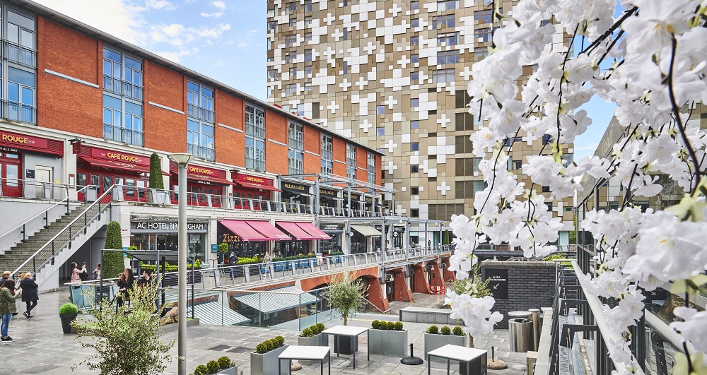 Visiting the Mailbox? Please remember to maintain social distancing and wear a face covering unless medically exempt.