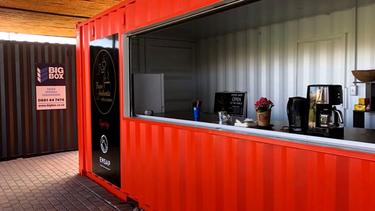BigBoxContainer's tweet photo. If you’re in the retail industry and need to expand, #BrrringItHome with Big Box. Contact us today: 0861 44 7474. Our containers are used at The Long March to Freedom national heritage site in Cape Town (ticket office, coffee shop, office site and ablution). #BigBoxContainers https://t.co/LcaDjRVrpT